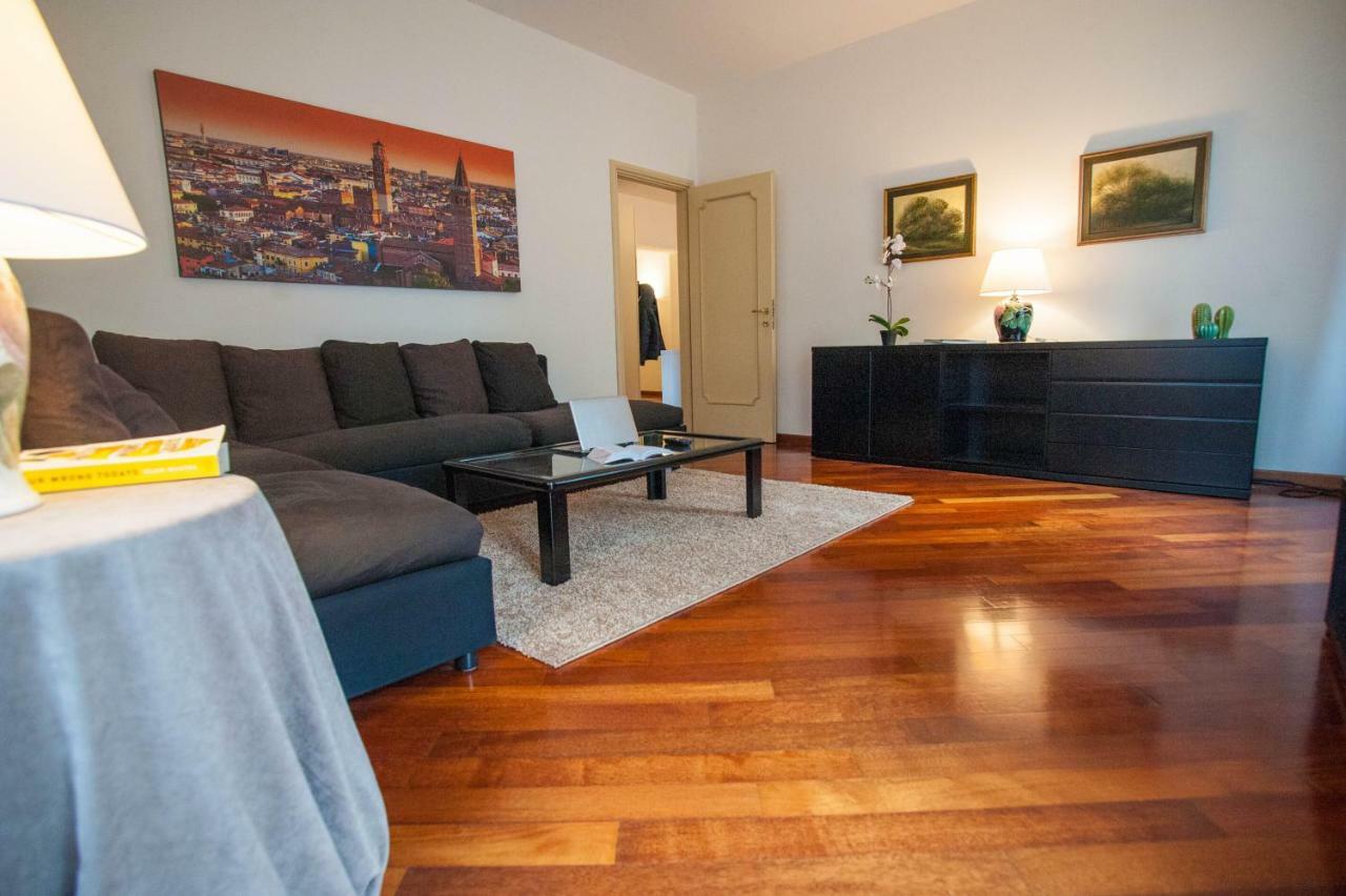 Italianflat - Via Mazzini Apartment Verona Ngoại thất bức ảnh